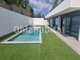Casa (chalet / torre), 470 m², seminuevo