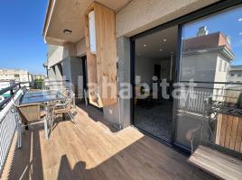 Piso, 92 m², cerca de bus y tren