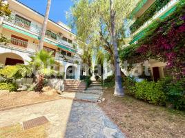 Flat, 121 m², near bus and train