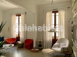  (unifamiliar aïllada), 203 m², près de bus et de train