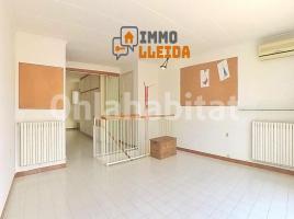Dúplex, 226 m², près de bus et de train, Calle del Pare Sanahüja
