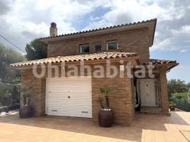 Casa (chalet / torre), 280 m², seminuevo, Calle Pineda
