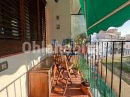 Pis, 53 m², prop de bus i tren, Calle de Joan Ramon Benaprès