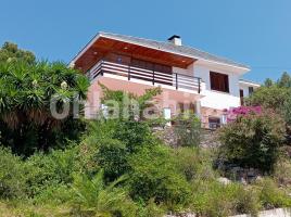 Casa (xalet / torre), 300 m²