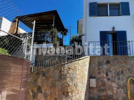 Casa (unifamiliar aislada), 180 m², Zona