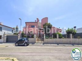 Casa (chalet / torre), 310 m², Calle de Sant Llorenç, 6
