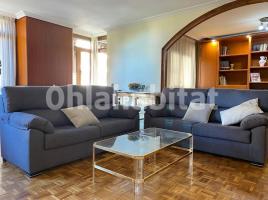 For rent flat, 176 m², Zona