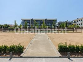 Flat, 125 m², almost new