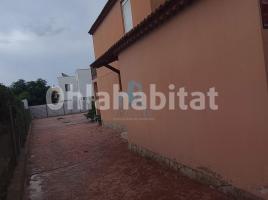 Houses (villa / tower), 165 m², Calle del Camí dels Majols