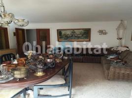 Houses (villa / tower), 287 m², Calle de Marià Fortuny