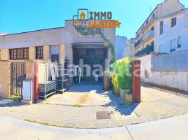 Local comercial, 151 m², cerca de bus y tren, seminuevo, Calle de Jordi Carulla i Vila, 17