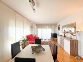 Pis, 97 m², près de bus et de train, Calle Bruc, 22