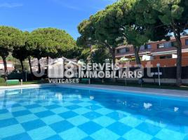 For rent Houses (terraced house), 220 m², near bus and train, almost new