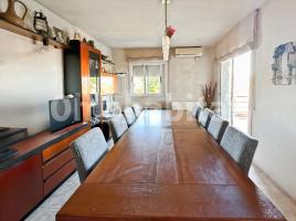 (unifamiliar adossada), 311 m², Zona