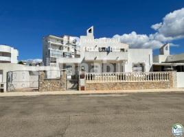 Houses (terraced house), 120 m², Zona