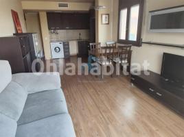 Pis, 70 m², prop de bus i tren, Calle Dotze