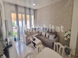 Flat, 113 m², almost new