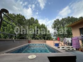  (unifamiliar adossada), 381 m²