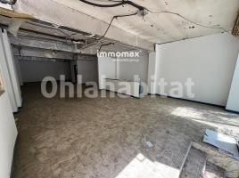 Business premises, 224 m², Zona