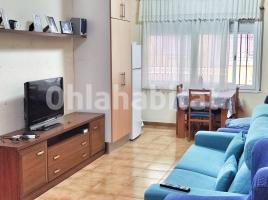Apartamento, 60 m², cerca de bus y tren, Travesía Travessia Creu