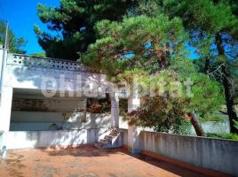 , 3285 m²