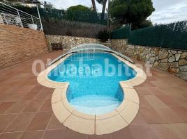 Casa (unifamiliar aislada), 212 m², seminuevo, Zona