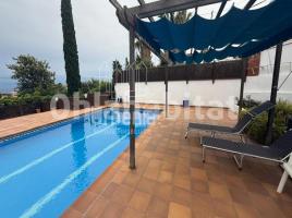 Casa (unifamiliar aislada), 322 m², Zona