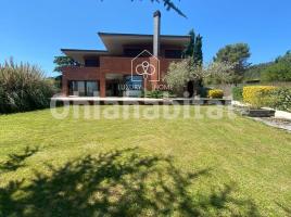 Casa (unifamiliar aislada), 491 m², seminuevo, Zona