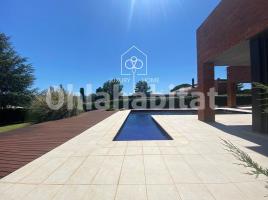 Casa (unifamiliar aislada), 491 m², seminuevo, Zona
