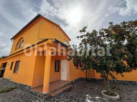 Casa (xalet / torre), 160 m², Calle Bedoll