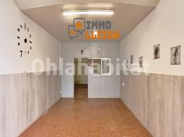 Alquiler local comercial, 61 m², cerca de bus y tren, seminuevo, Calle del Pare Sanahüja, 24