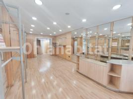 For rent business premises, 70 m², Calle de Joan Maragall, 5