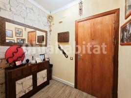 Apartamento, 121 m², cerca de bus y tren, Rambla de Joaquim Vayreda