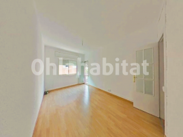 Piso, 87 m², cerca de bus y tren, Calle de Mossèn Jacint Verdaguer, 67