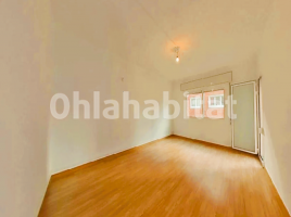 Piso, 87 m², cerca de bus y tren, Calle de Mossèn Jacint Verdaguer, 67