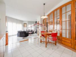  (unifamiliar adossada), 425 m², près de bus et de train