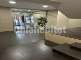 Apartamento, 71 m², cerca bus y metro, Calle d'Escòcia