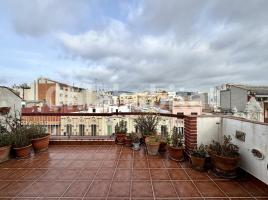 Àtic, 64 m², près de bus et de métro, Calle del Rosselló