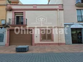 Casa (unifamiliar adosada), 261 m², Zona