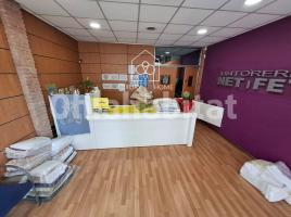 Local comercial, 180 m², Zona