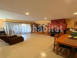 Casa (unifamiliar adossada), 262 m², seminou