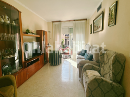 Pis, 82 m², seminou, Calle de Pere III