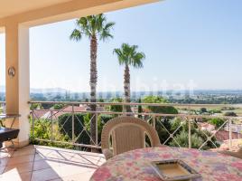 Casa (xalet / torre), 207 m², Calle Dinamarca, 110