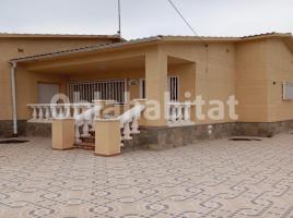 Flat, 100 m², near bus and train