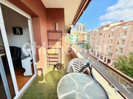 Pis, 85 m², prop de bus i tren, Calle Santiago Russinyol