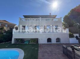 Houses (detached house), 330 m², Zona