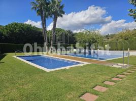 Casa (unifamiliar adosada), 229 m², seminuevo, Zona