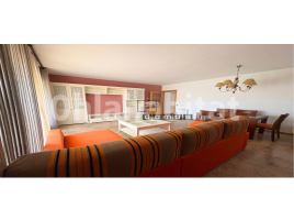 Flat, 111 m², almost new