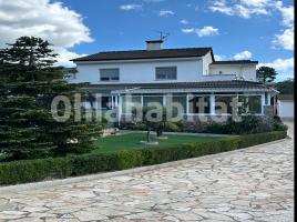 (unifamiliar aïllada), 180 m²