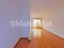 Pis, 120 m², près de bus et de train, Calle del Bruc, 60